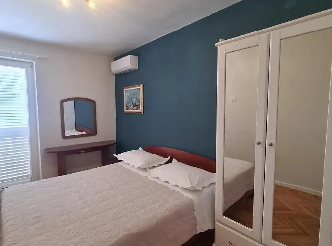 Adrion Apartment Makarska