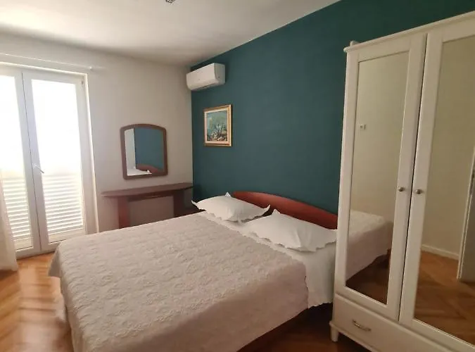 Adrion Apartment Makarska