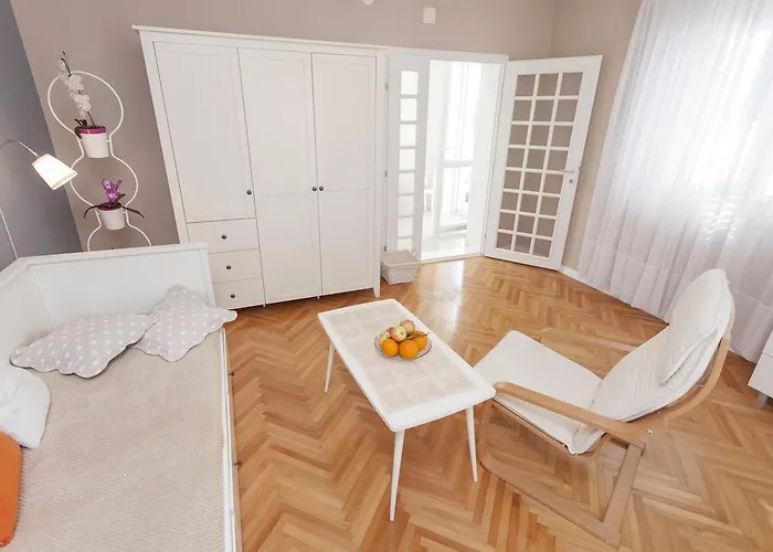 Adrion Apartment Makarska
