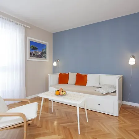 Nena & Petar Apartment *