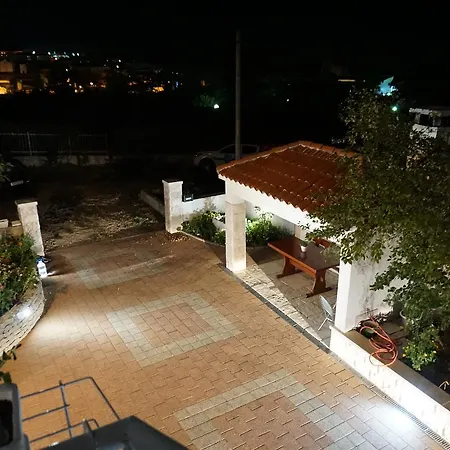 Apartment Nena & Petar Makarska