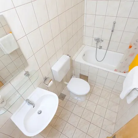 Adrion Apartment Makarska